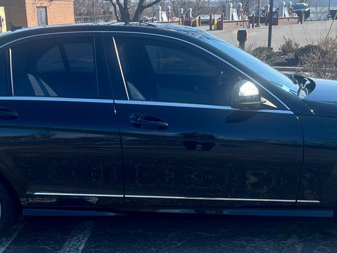 Used 2008 Mercedes-Benz C 350 Sport image 2