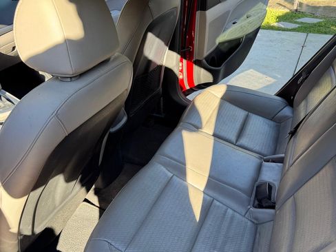 Used 2018 Hyundai Elantra Limited image 10