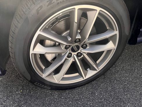 Used 2025 Audi Q3 2.0T Premium w/ Convenience Package image 17