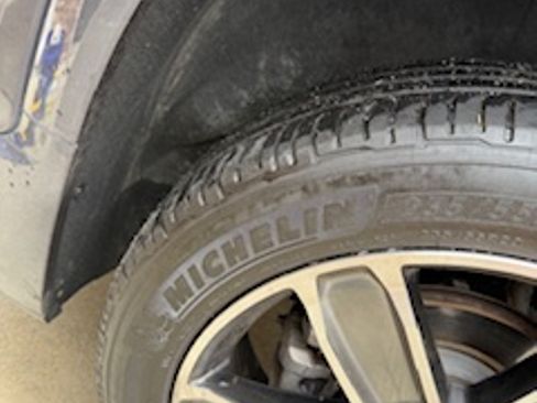 Used 2018 GMC Acadia Denali image 10