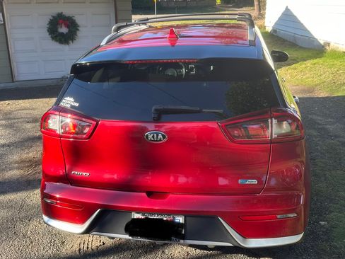 Used 2019 Kia Niro LX image 6