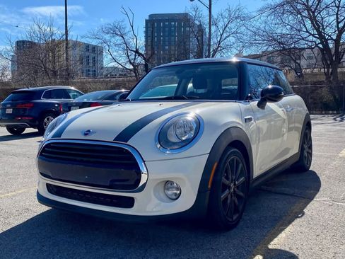 Used 2016 MINI Cooper 2-Door Hardtop image 1