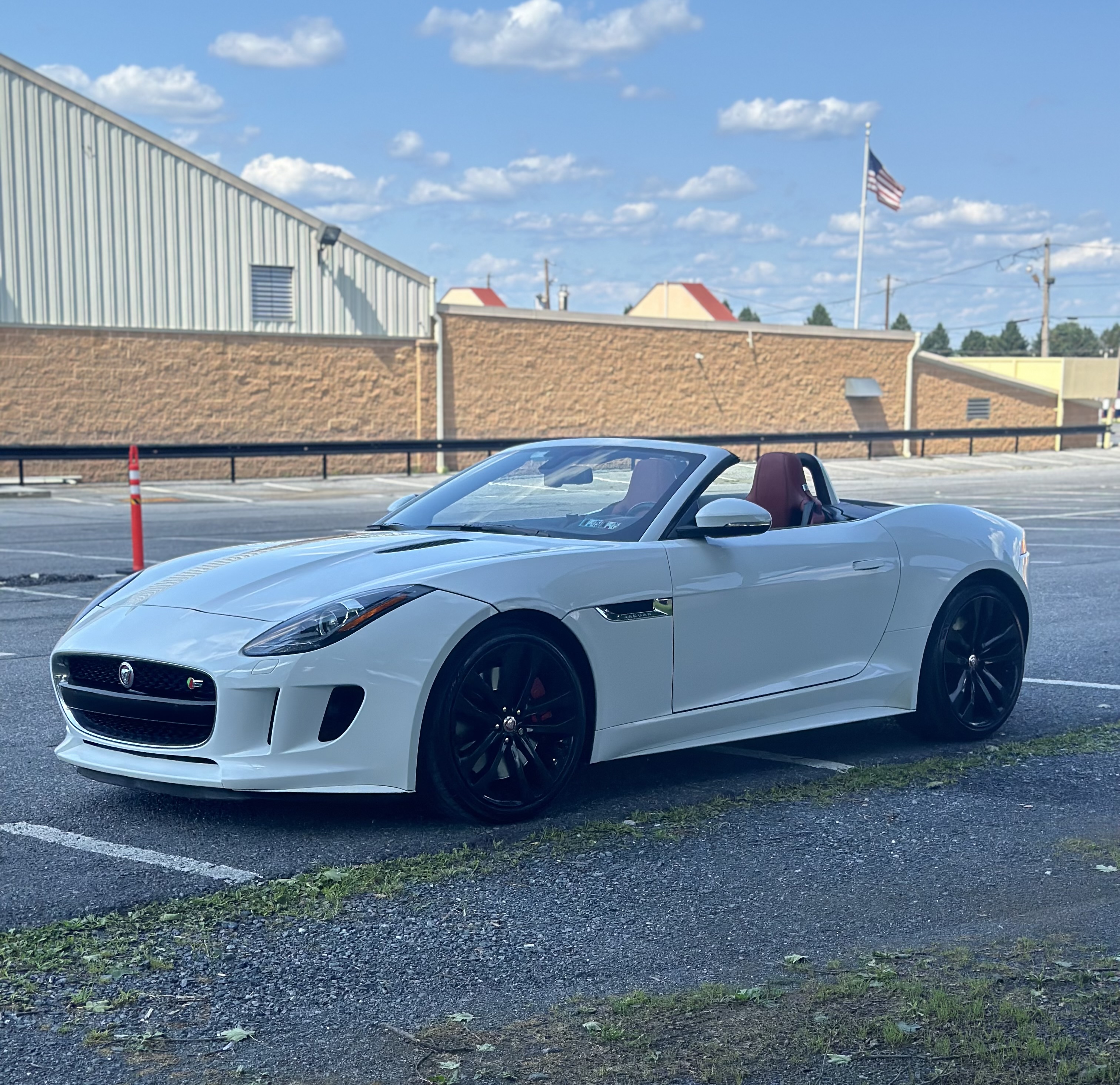 Used 2015 Jaguar F-TYPE S RWD image 13