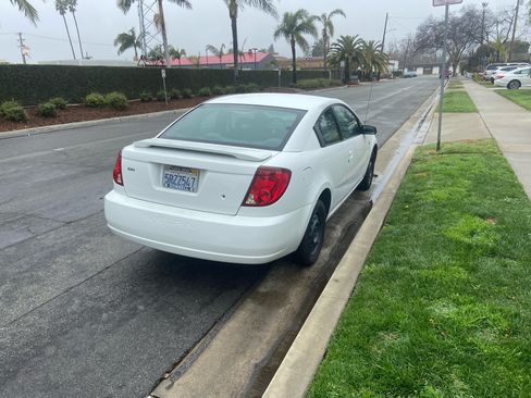 Used 2005 Saturn ION Level 2 w/ Power Pkg image 2