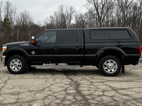 Used 2016 Ford F250 Lariat w/ Lariat Ultimate Package image 5