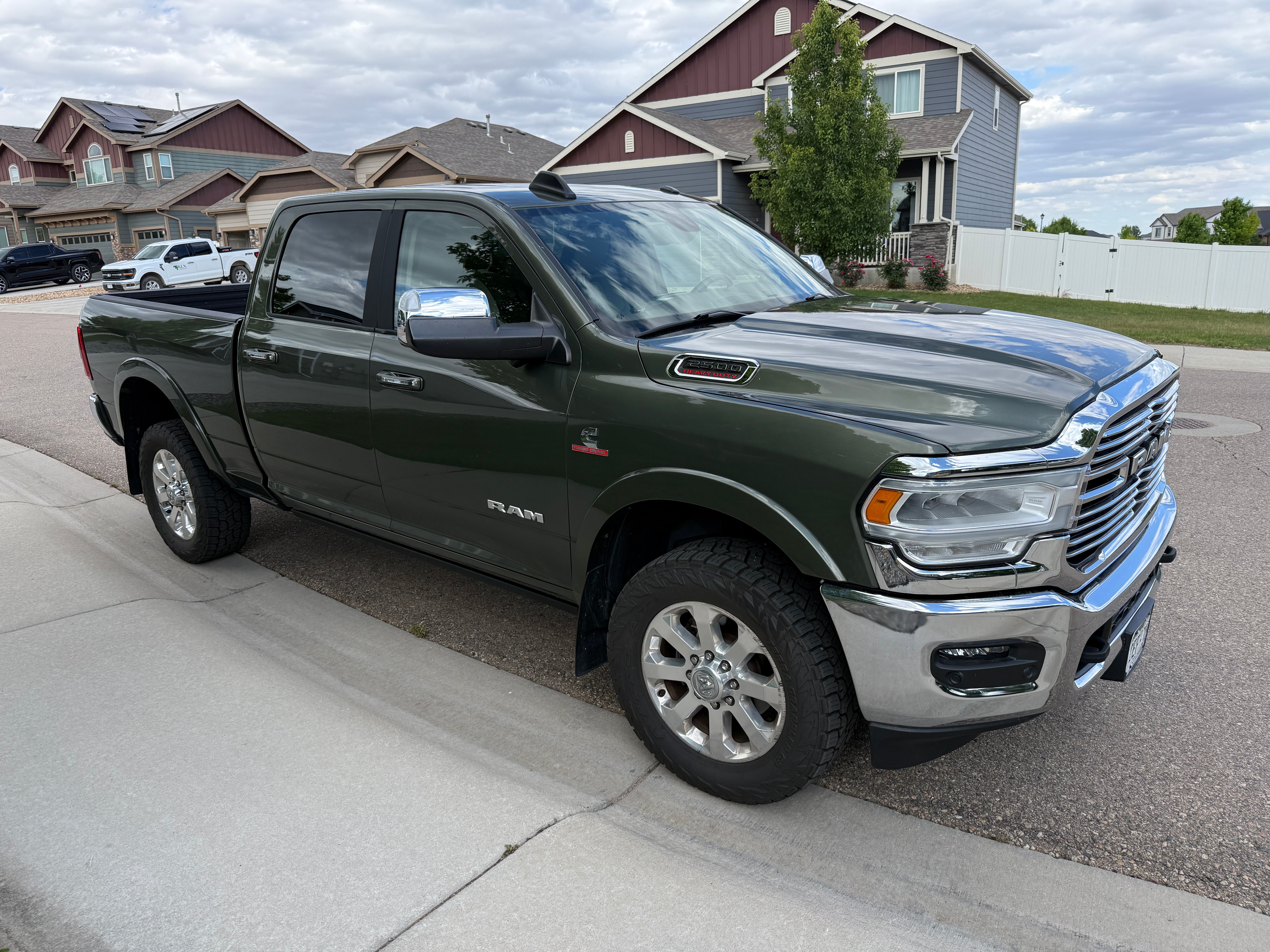 Used 2021 RAM 2500 Laramie AWD/4WD image 2