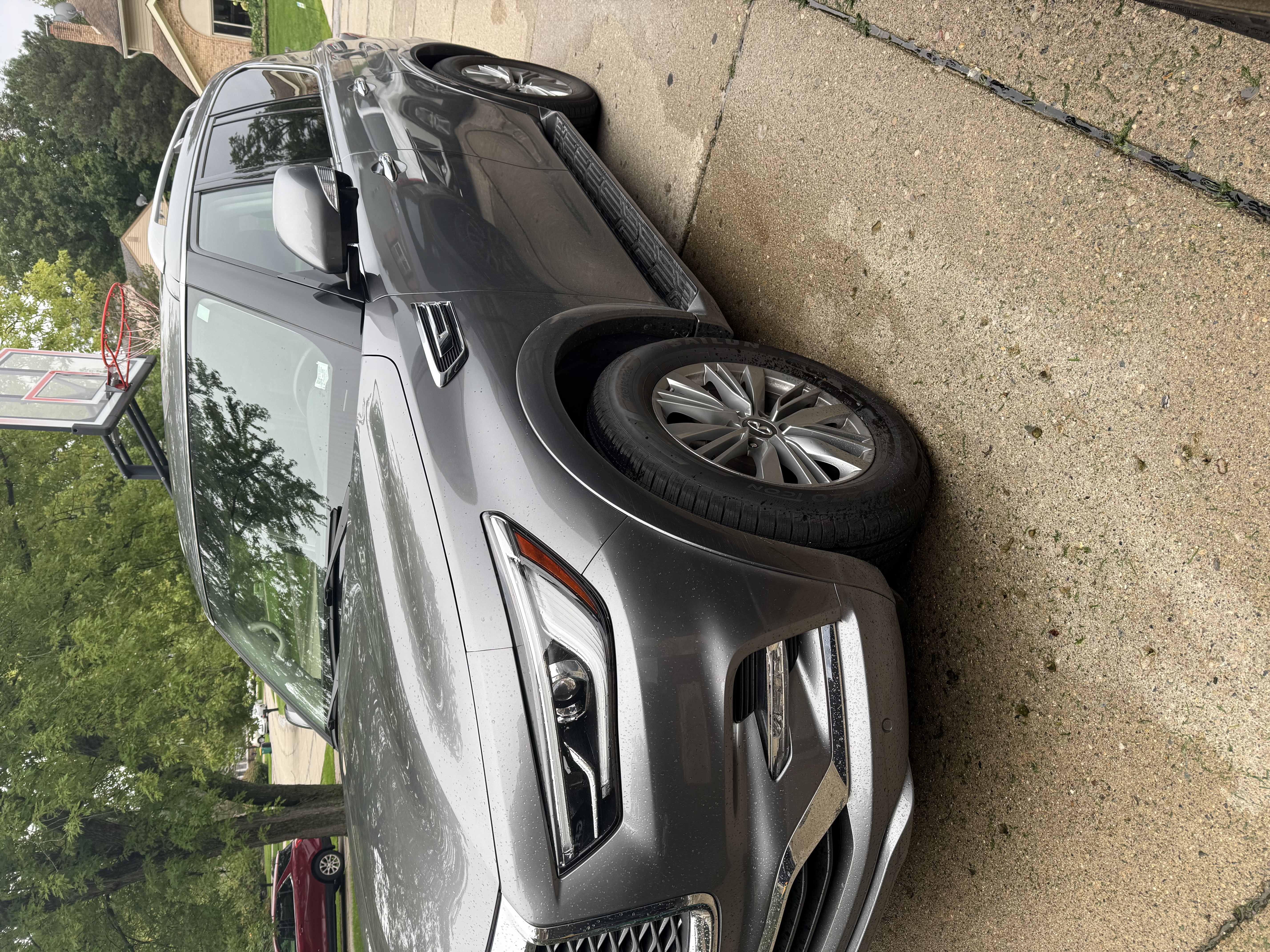 Used 2021 INFINITI QX80 Luxe w/ All-Season Package AWD/4WD image 4