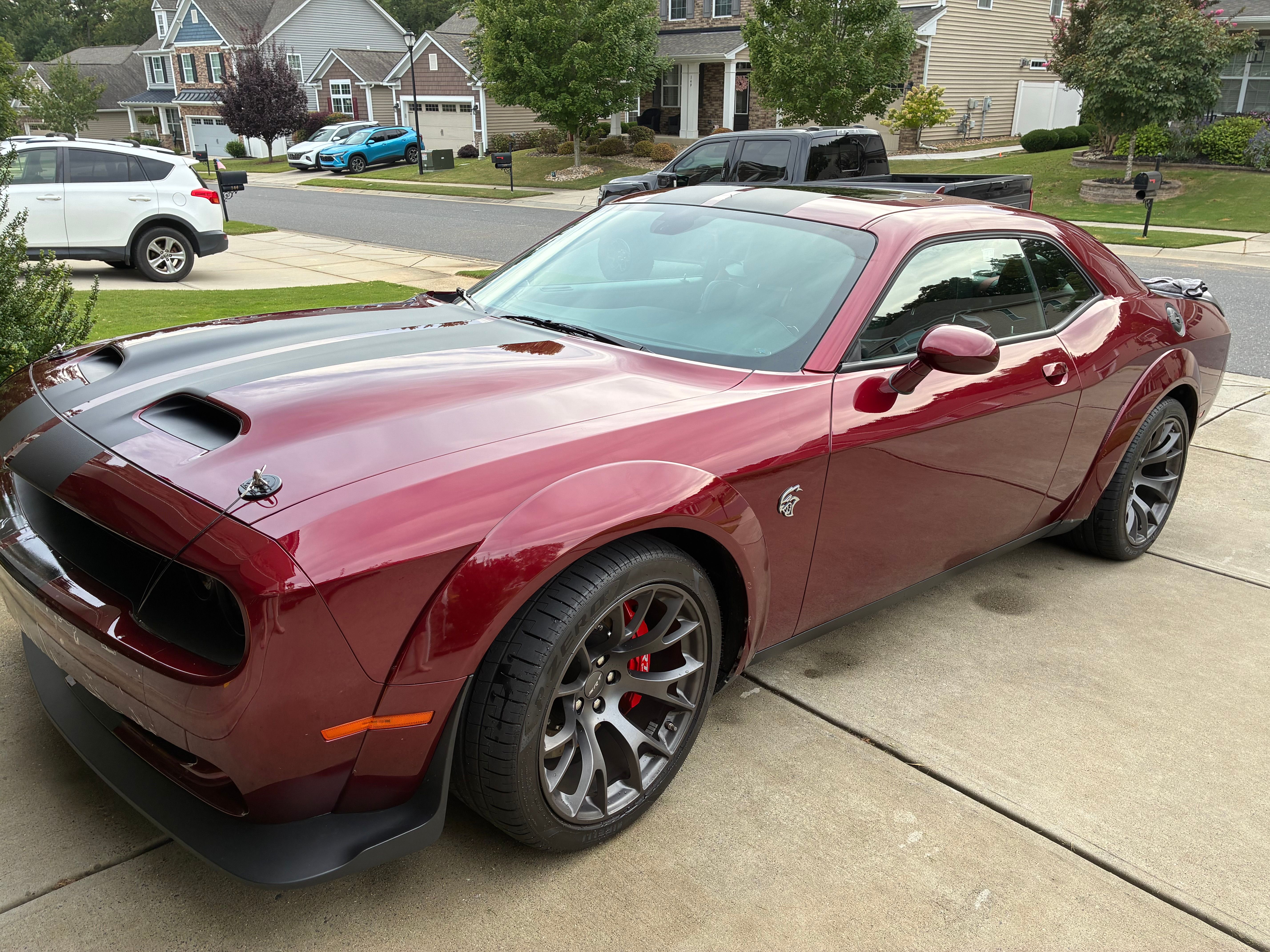Used 2022 Dodge Challenger SRT Hellcat RWD image 2