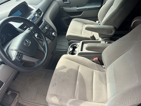 Used 2011 Honda Odyssey EX image 9