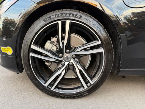 Used 2020 Volvo S90 T8 Inscription image 23