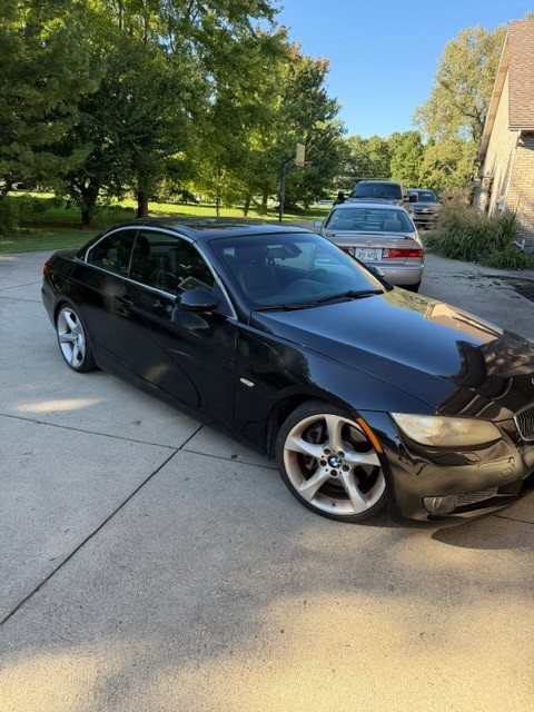 Used 2009 BMW 335i Convertible RWD image 1