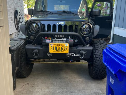 Used 2013 Jeep Wrangler Sport w/ Connectivity Group AWD/4WD image 5