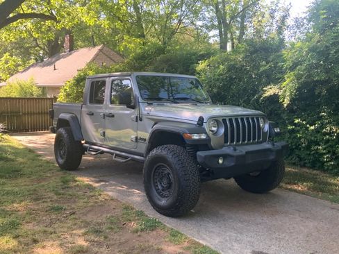 Used 2020 Jeep Gladiator Sport w/ Quick Order Package 24S image 1