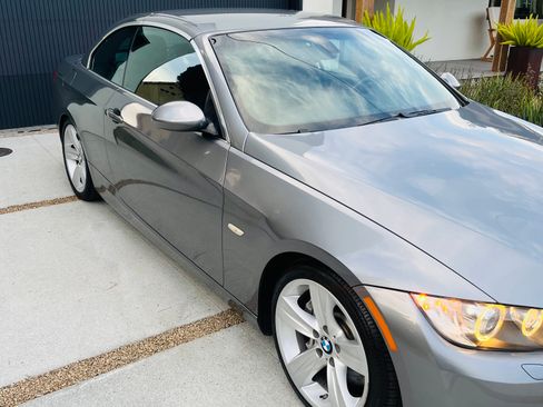 Used 2008 BMW 335i Convertible image 9