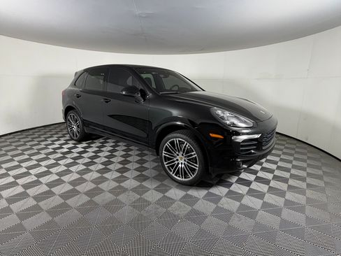 Used 2017 Porsche Cayenne AWD/4WD image 11