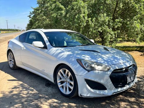 Used 2013 Hyundai Genesis 2.0T image 1