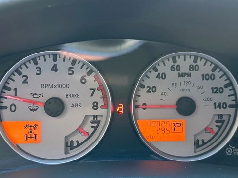 Used 2017 Nissan Frontier PRO-4X w/ Pro-4x Graphics Package image 12