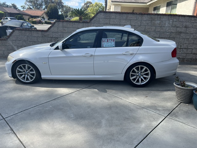 Used 2011 BMW 328i Sedan RWD image 9