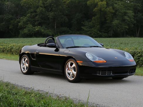 Used 2002 Porsche Boxster S RWD image 4