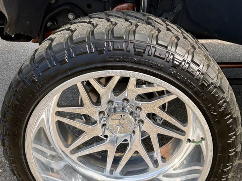 Used 2021 Chevrolet Silverado 2500 High Country w/ Z71 Off-Road Package image 18