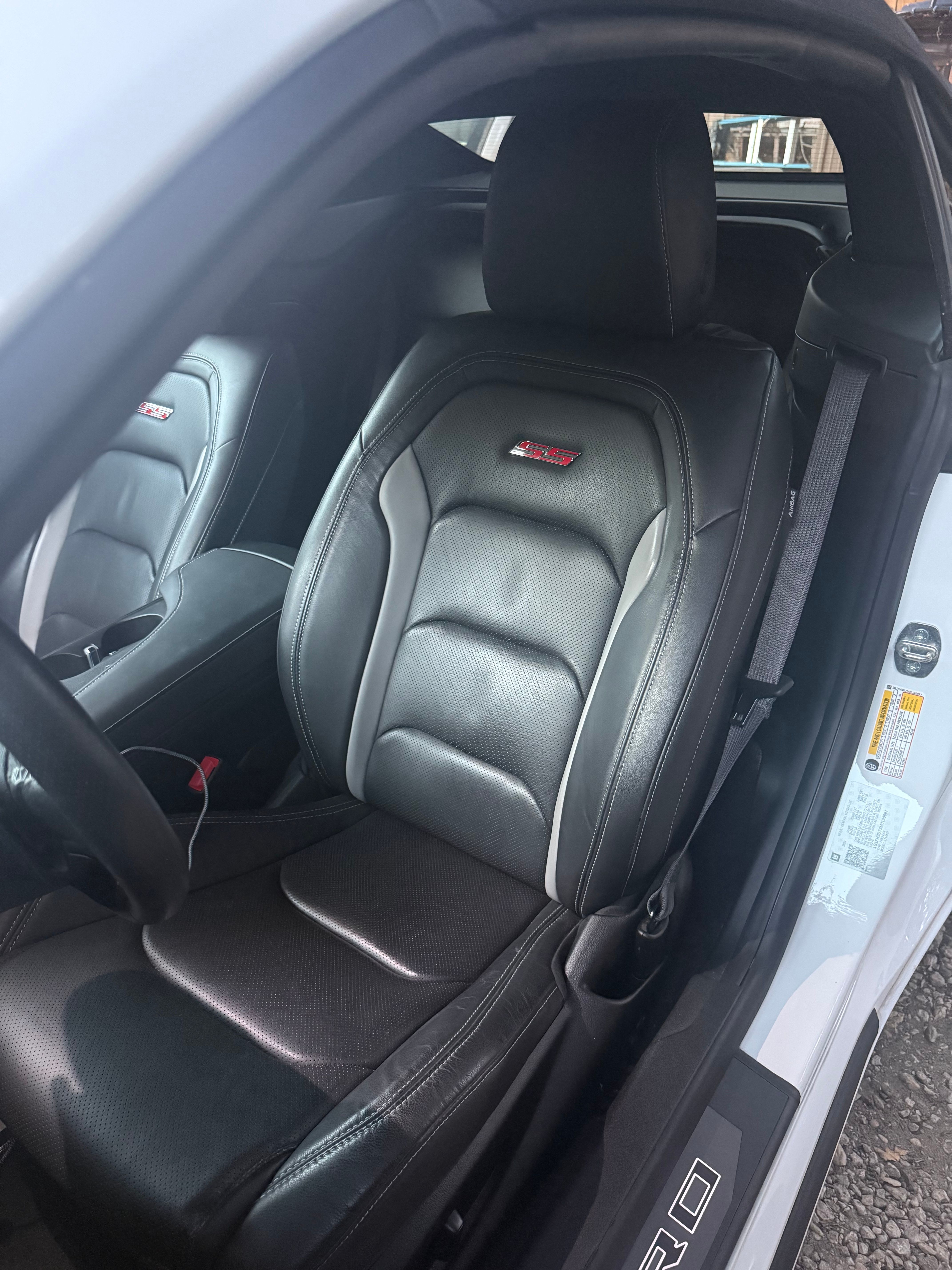 Used 2021 Chevrolet Camaro SS RWD image 13