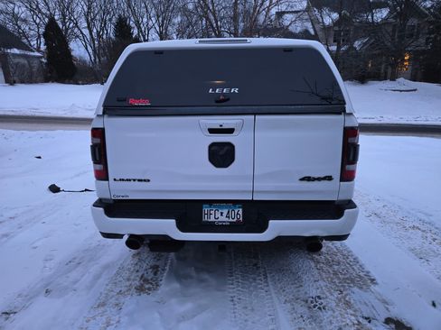 Used 2021 RAM 1500 Limited w/ Night Edition image 5