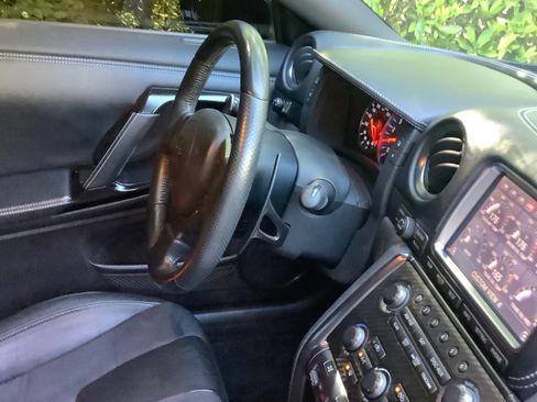 Used 2015 Nissan GT-R Premium AWD/4WD image 11