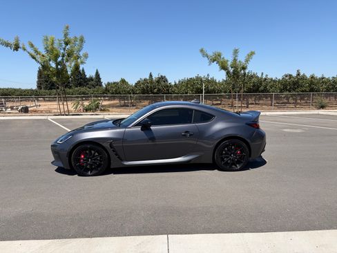 Used 2024 Toyota GR86 Premium w/ Performance Package RWD image 15