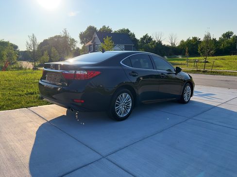 Used 2013 Lexus ES 350 w/ Premium Pkg FWD image 4