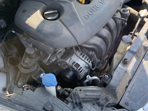 Used 2013 Hyundai Elantra Limited w/ Technology Pkg image 19