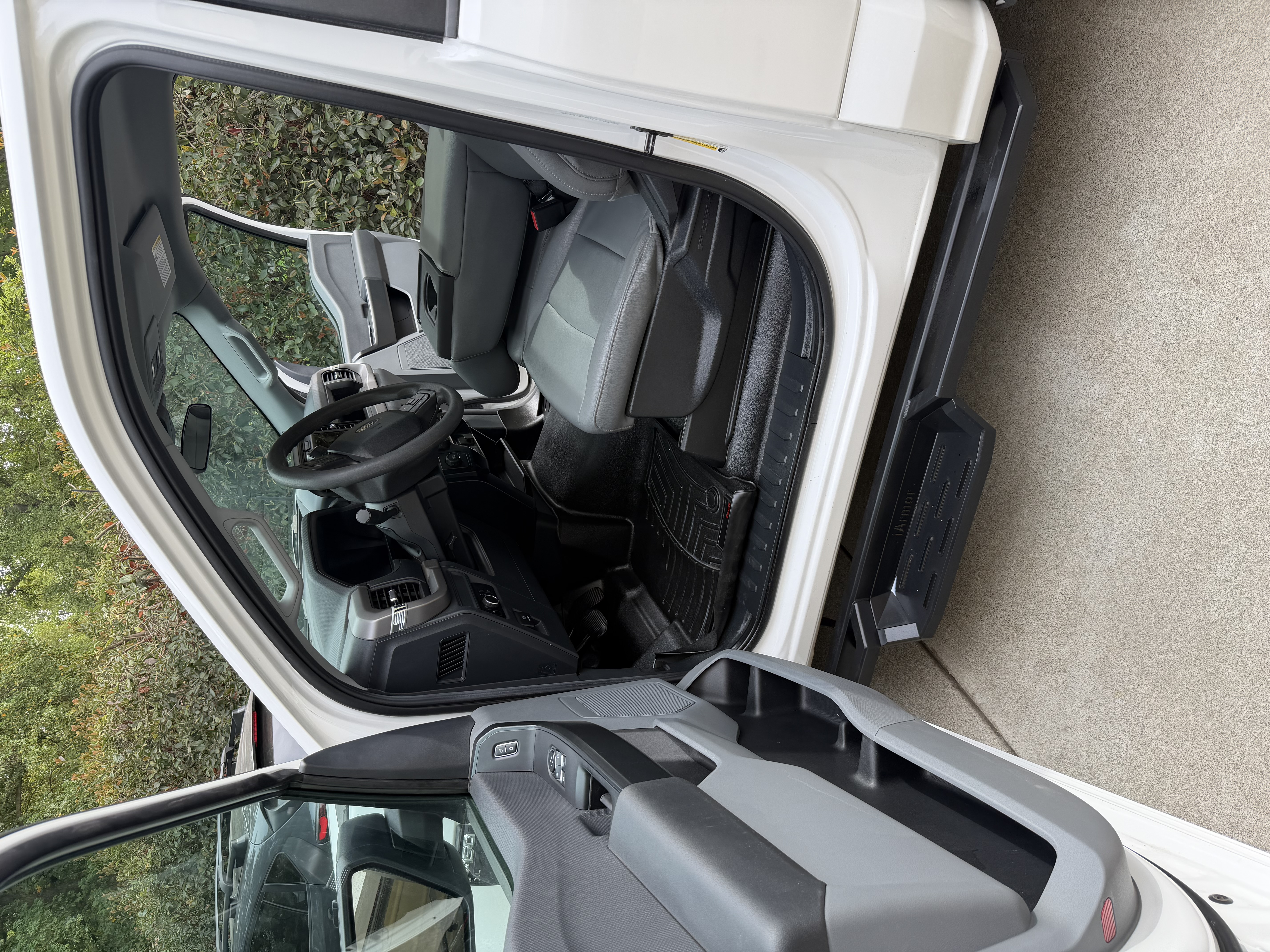 Used 2024 Ford F150 XL RWD image 6