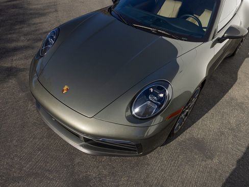 Used 2023 Porsche 911 Carrera S image 5