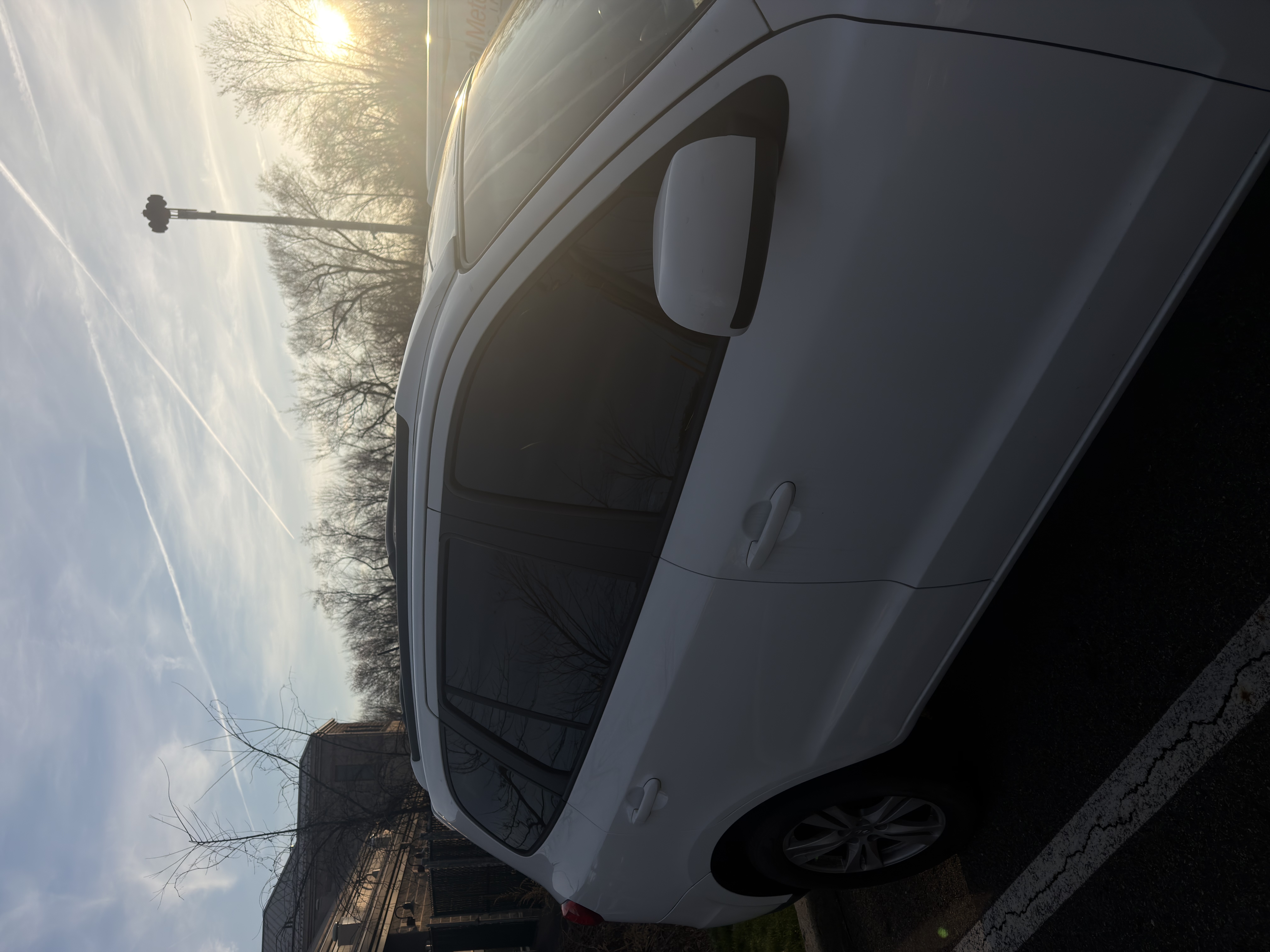 Used 2010 Hyundai Santa Fe SE AWD/4WD image 2