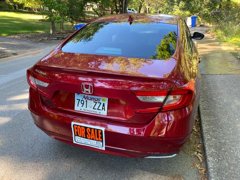 Used 2018 Honda Accord LX image 6