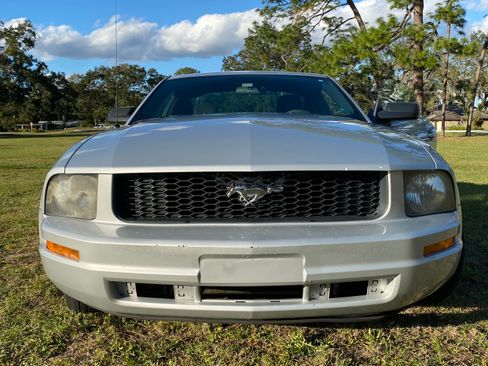 Used 2007 Ford Mustang Coupe RWD image 4