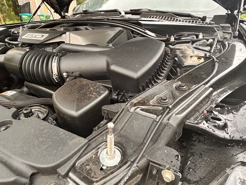 Used 2017 Ford Mustang GT Premium RWD image 22