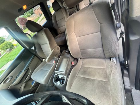 Used 2016 Honda Odyssey SE image 8