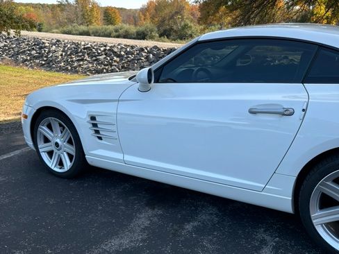 Used 2004 Chrysler Crossfire Coupe image 5