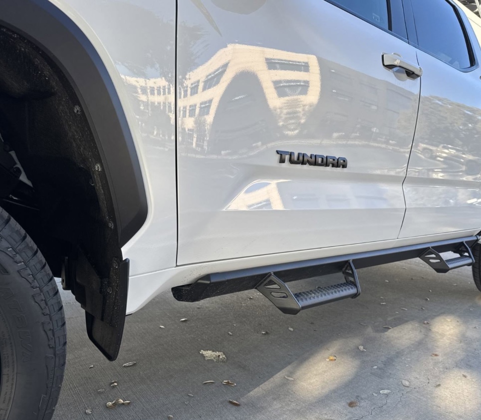 Used 2025 Toyota Tundra Limited w/ TRD Off-Road Package AWD/4WD image 6
