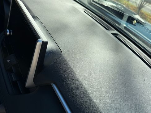 Used 2023 Toyota RAV4 SE image 23