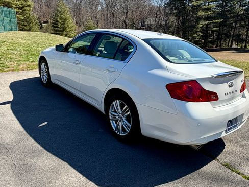 Used 2013 INFINITI G37 x Sedan w/ Premium Pkg image 4