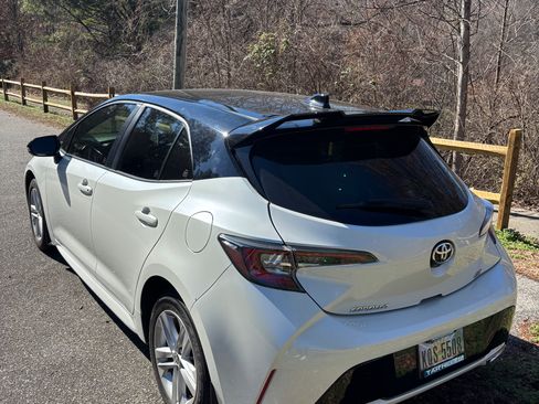 Used 2020 Toyota Corolla SE image 19