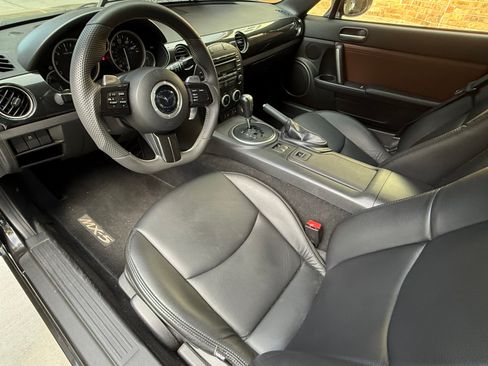 Used 2013 MAZDA MX-5 Miata Grand Touring RWD image 6