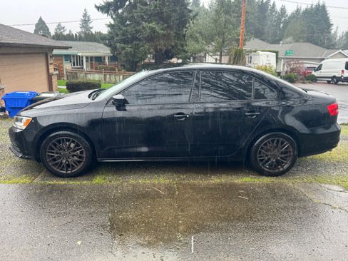 Used 2016 Volkswagen Jetta S image 1