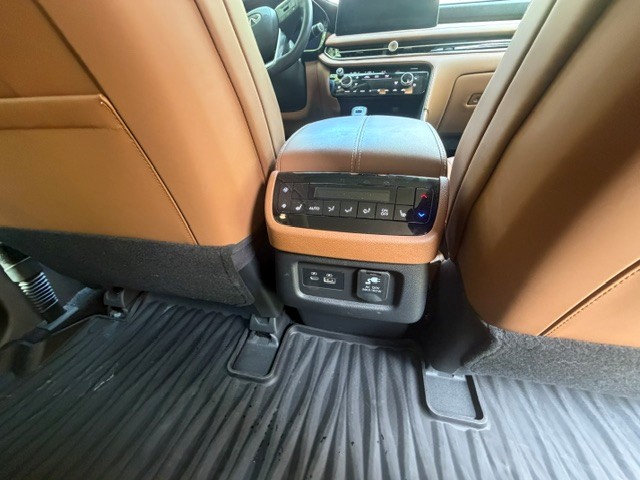 Used 2022 INFINITI QX60 Sensory w/ Vision Package AWD/4WD image 12