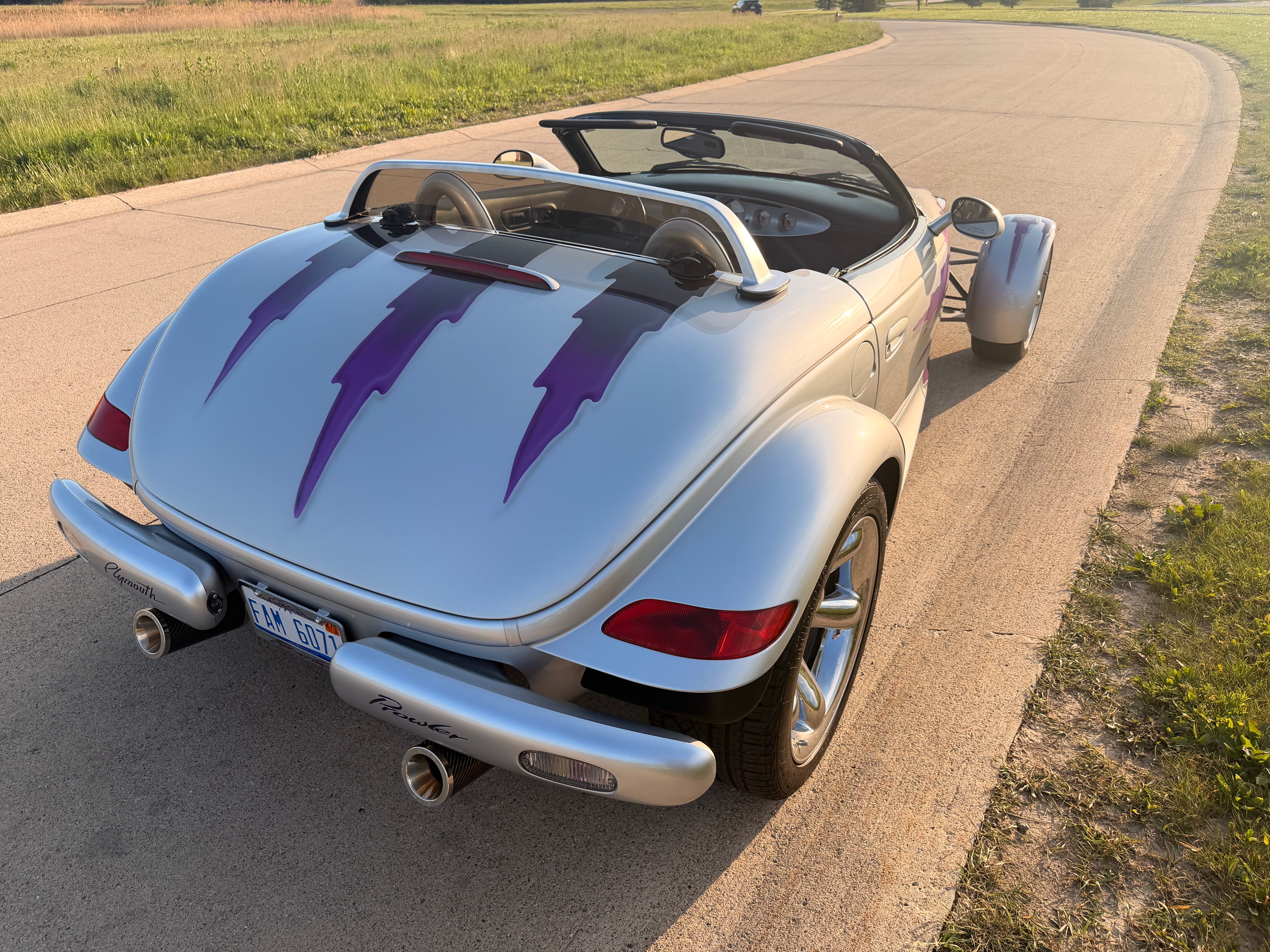 Used 2000 Plymouth Prowler RWD image 5
