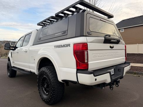 Used 2020 Ford F250 Lariat image 9