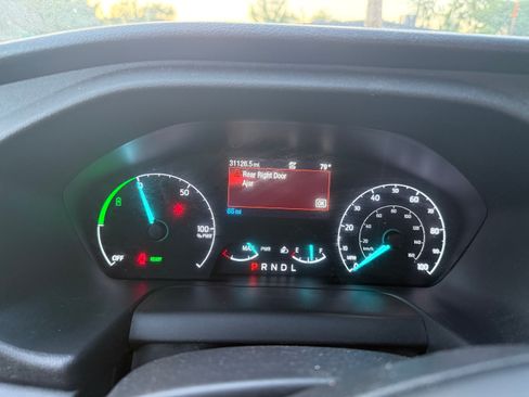 Used 2022 Ford E-Transit Low Roof image 14