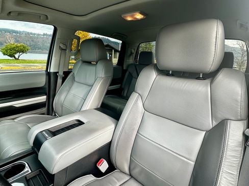 Used 2020 Toyota Tundra Limited image 19