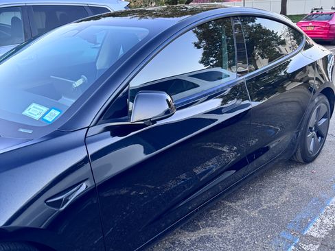 Used 2023 Tesla Model 3 Standard Range image 6